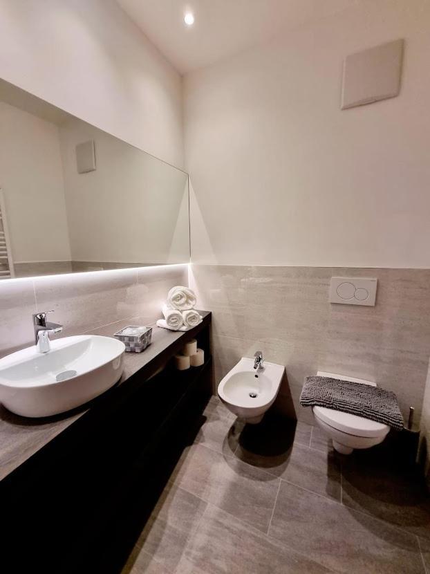 Hotel Brueckenwirt - Al Ponte มอนตาญา ภายนอก รูปภาพ