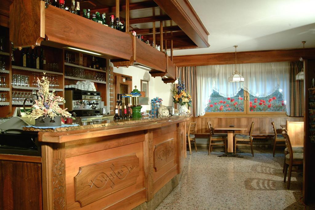 Hotel Brueckenwirt - Al Ponte มอนตาญา ภายนอก รูปภาพ