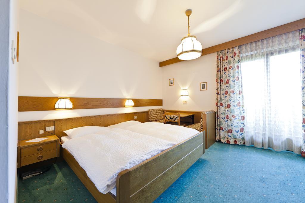 Hotel Brueckenwirt - Al Ponte มอนตาญา ห้อง รูปภาพ